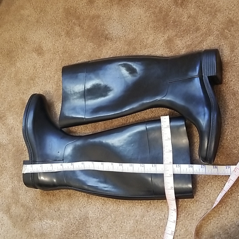 Burberry Rain Boots - Picture 11 of 16